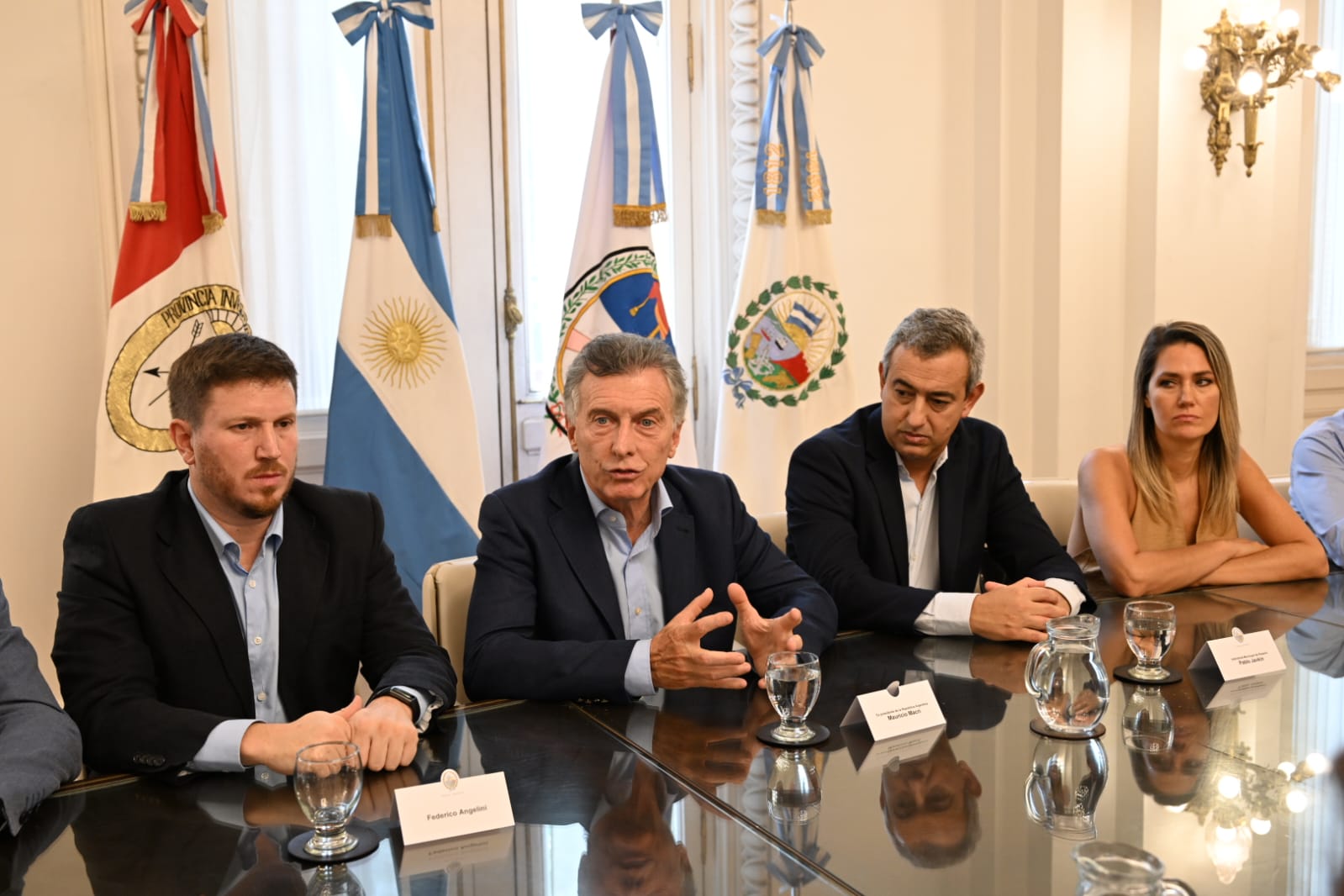 Macri junto a Angelini, Javkin y Losada.jpeg